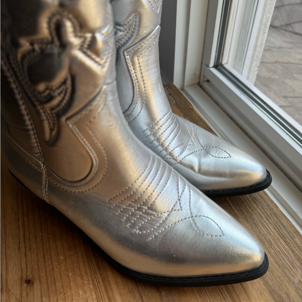 New Soda Silver Cowboy Boots - Picture 11 of 11